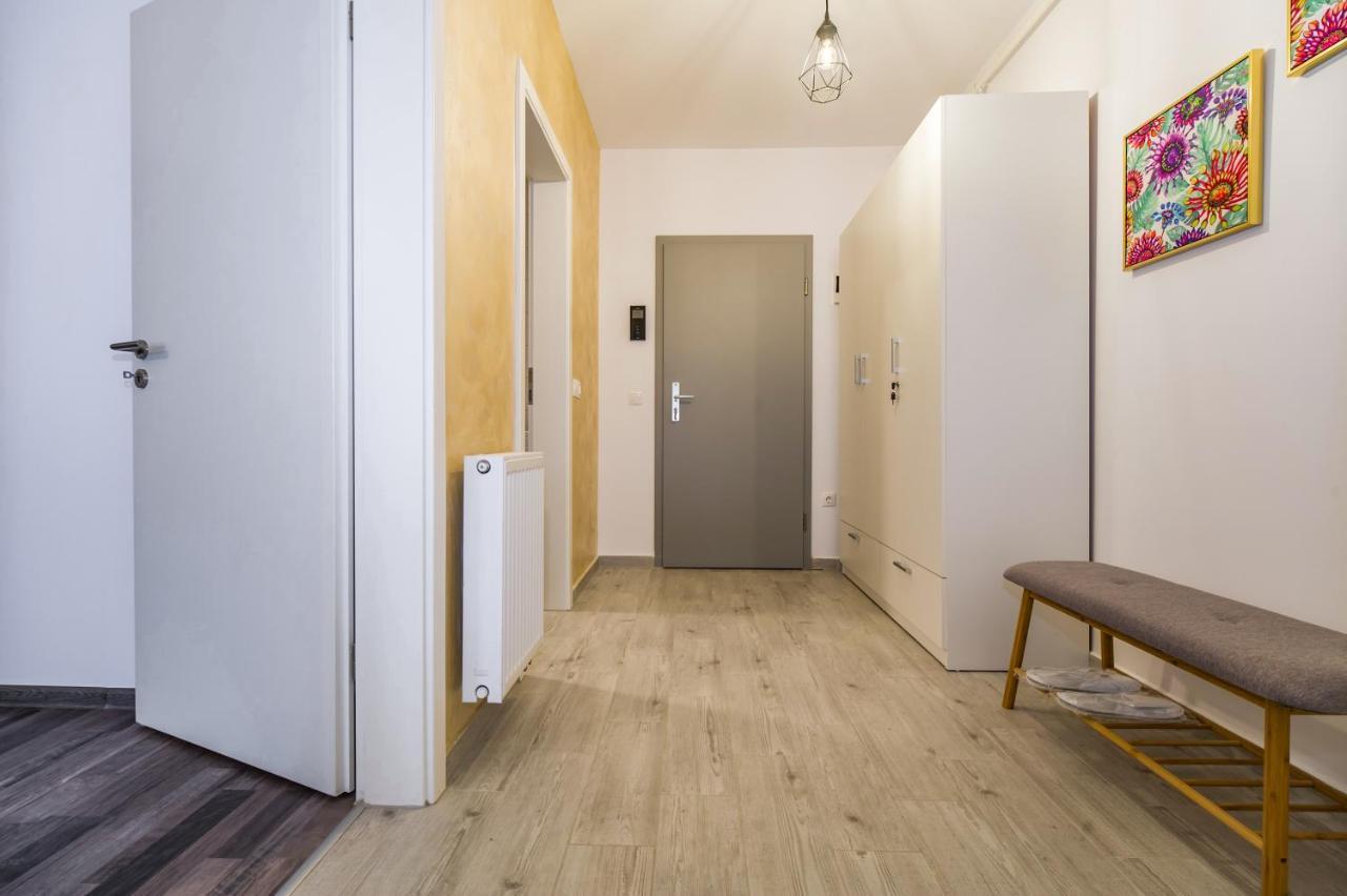 Apartament Smarald Brasov Exterior photo